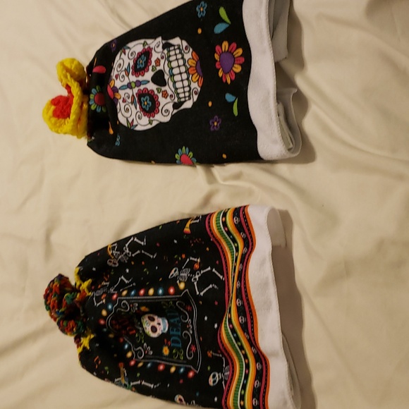 Source Unknown Other - 2 new without tags hand crotchety kitchen towels